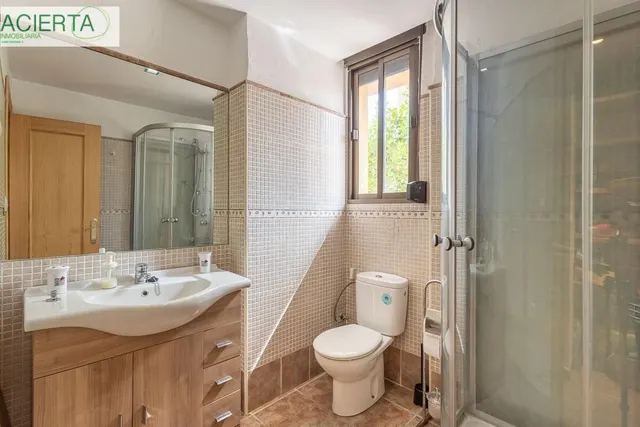 CHALET ADOSADO EN OGIJARES ( GRANADA) — 10