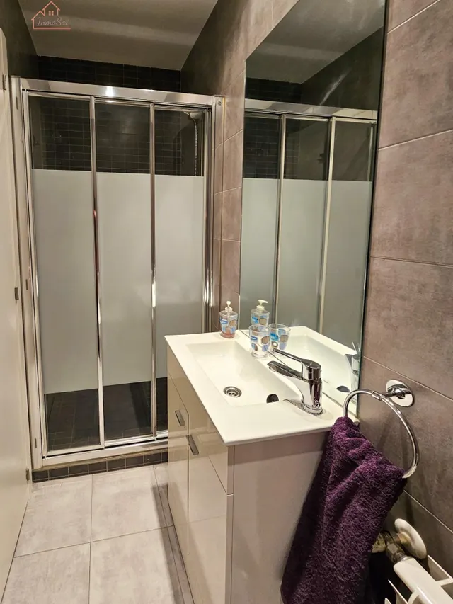 Inmueble en venta con terraza, plaza de garaje y trastero junto al Metro Urgel! — 35