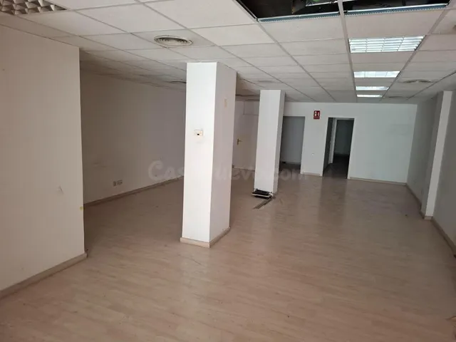 Local comercial 194m² en alquiler - Ensanche-Diputación — 3