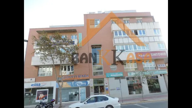SE ALQUILA OFICINA EN EJIDO ZONA CENTRO EN PRIMERA PLANTA — 16