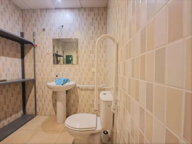 Gran Local Comercial en pleno centro de Guardamar del Segura — 15