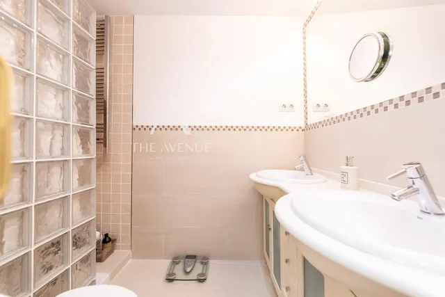 Dúplex exclusivo junto al Parque del Retiro con piscina, jardín y garaje — 28