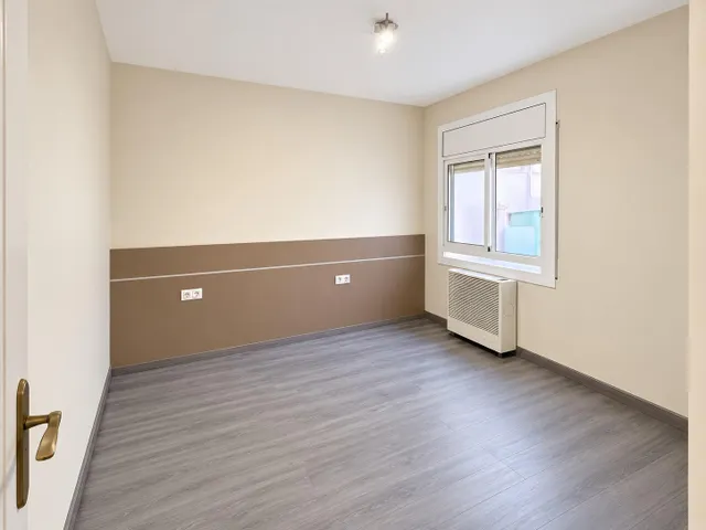 ¡ubicación privilegiada! fantástico piso junto al mercado segarra en Santa Coloma de gramenet — 8