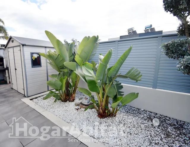 PRECIOSO ADOSADO PAREADO CON PISCINA, 3 TERRAZAS Y BARBACOA  JUNTO AL PUERTO — 34