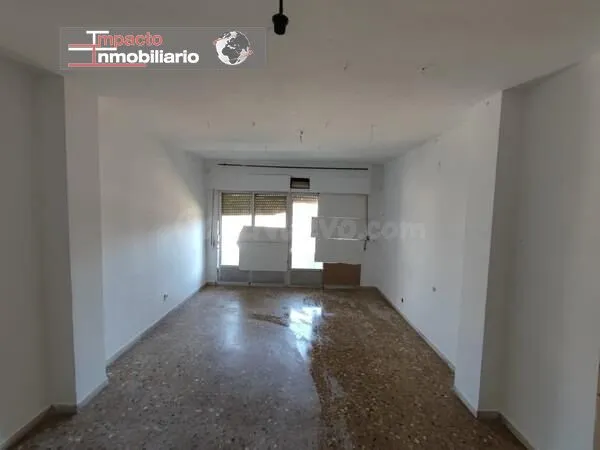Amplio Piso en el Centro de El Ejido - Oportunidad para Refo - foto 3