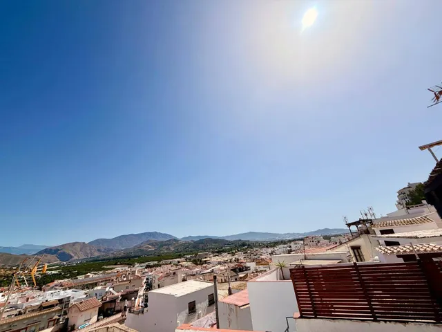 Encantadora Casa Reformada en el Corazón del Casco Histórico de Salobreña — 32