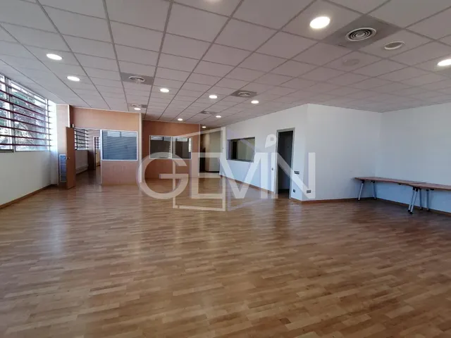 Oficina en alquiler en Santa Perpetua de Mogoda en Poligono Urbasa — 3