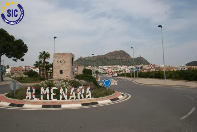 Espacio y comodidad en el centro de Almenara — 42