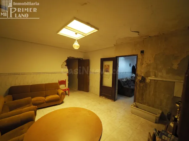 Oportunidad de Inversión en Tomelloso: Casa Solar en Calle P - foto 3