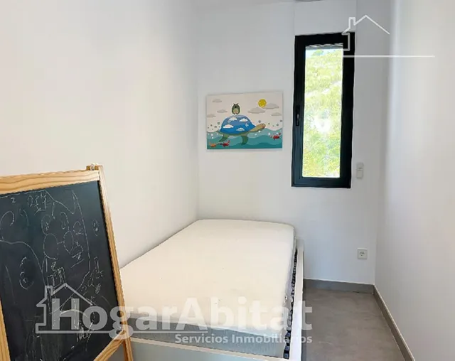 CHALET SEMINUEVO CON PISCINA, GARAJE Y VISTAS DESPEJADAS — 22