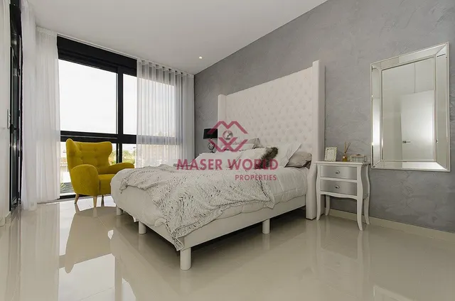 VILLA DE OBRA NUEVA EN PLAYA HONDA — 12