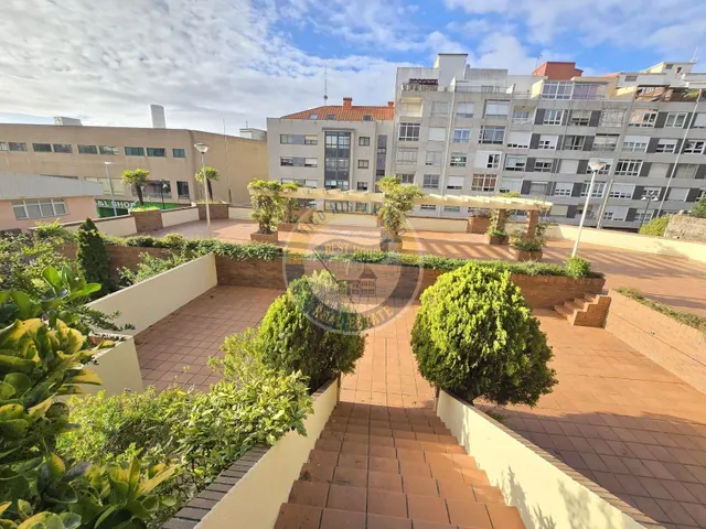 Piso 3 habitaciones 100m² en alquiler - Coia — 35