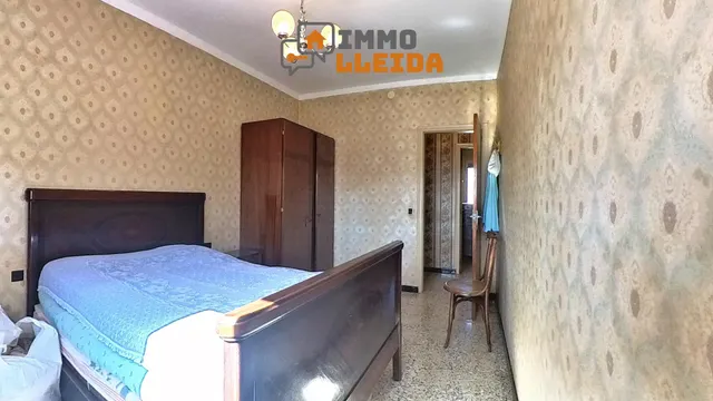 OPORTUNIDAD Casa con mucho terreno y varios garajes — 22