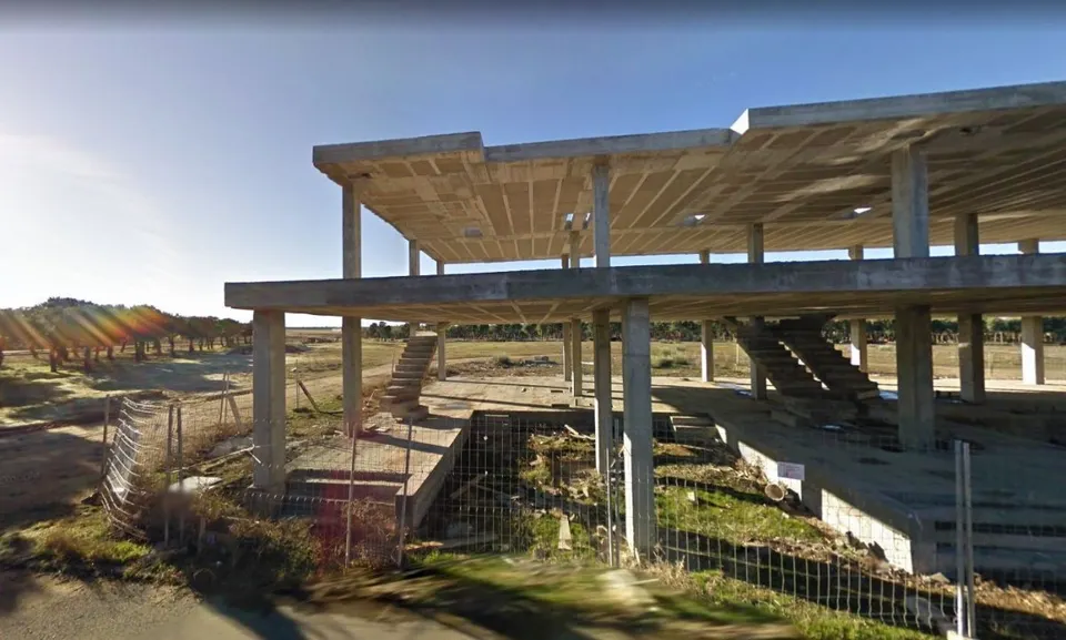 Urbis te ofrece una estructura en venta para 5 Chalets adosados en Cilloruelo, Encinas de Abajo