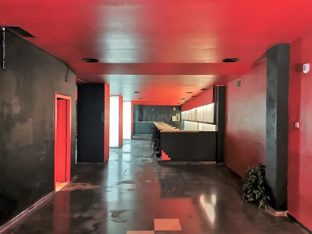 Local comercial 278m² en alquiler - Concep-Major