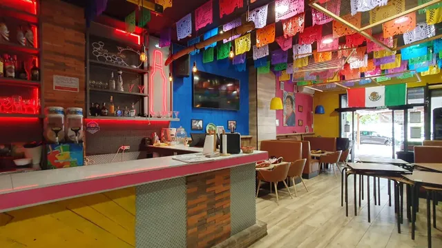 TRASPASO restaurante personalizable — 12