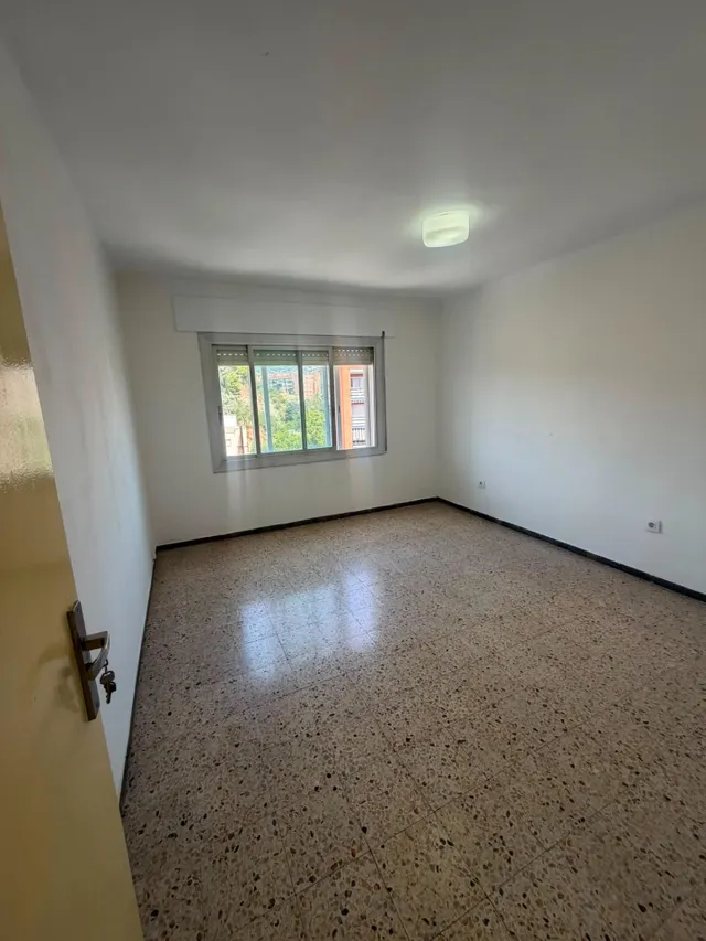 PISO DE ALQUILER ZONA PERAMÁS — 12