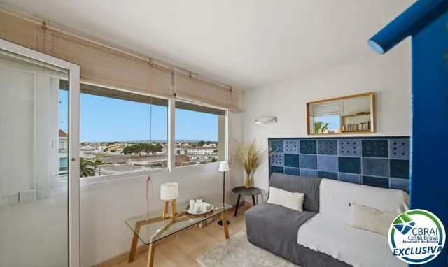 Ático de 61 m2, con 60 m2 de terraza-solarium, LICENCIA TURISTI. — 10