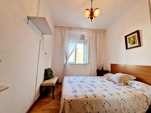EXCLUSIVO CONJUNTO DE DOS CASAS CON JARDÍN Y GARAJE A 300 METROS DE LA PLAYA DE A RAPADOIRA – FOZ — 28