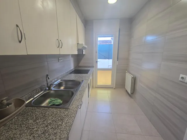 Gran Oportunitat! Pis amb Box per a 2 Cotxes i Trasters a Vilanova del Camí — 28