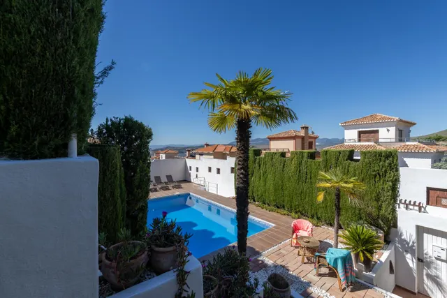 ✨ Espectacular chalet con piscina y vistas impresionantes — 36