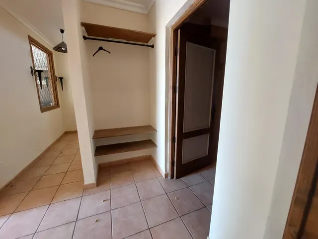 Chalet 6 dormitorios 3 baños, terrazas y piscina en Burjulú. — 41
