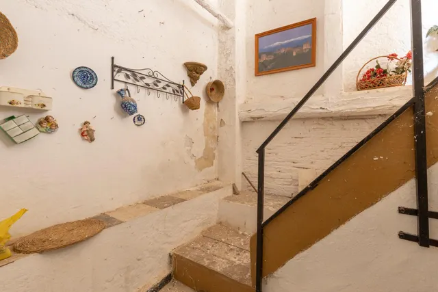CASA PARA REFORMAR, MÁS TERRENO DE 250M2 — 30