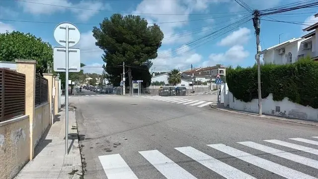 MARAVILLOSA CASA OKUPADA en El Vendrell (Tarragona) - foto 2