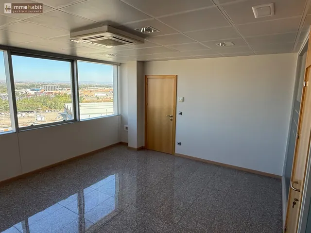 Oficina acabada en alquiler en Neoparc 1 Lleida — 19