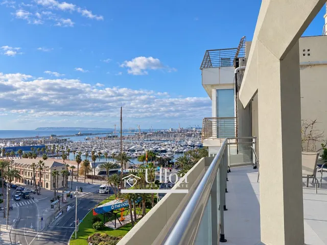 APARTAMENTO DE DISEÑO CON VISTAS AL MAR  Y AL CASTILLO PLAYA POSTIGUET — 46