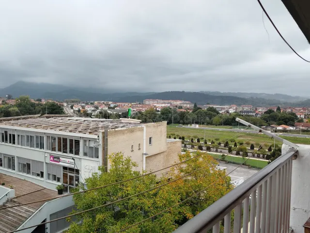 PISO EN SIERRAPANDO CON BUENA UBICACIÓN Y TODOS LOS SERVICIO