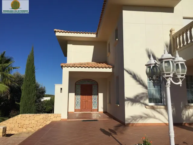 LUJOSO CHALET DE ENSUEÑO, CON VISTAS AL SKYLINE DE BENIDORM!!! — 7