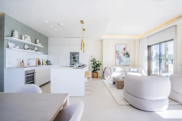 Chalet 5 habitaciones 371m² en venta - Costa Del Sol - foto 5