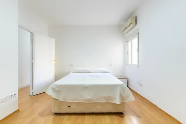 Piso exterior con terraza y mucha luz junto a marqués de vadillo — 13