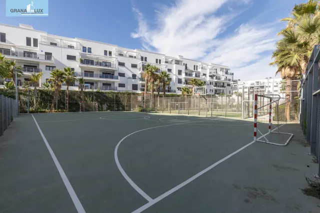 Piso con gran terraza y vistas al Campo de Golf — 46