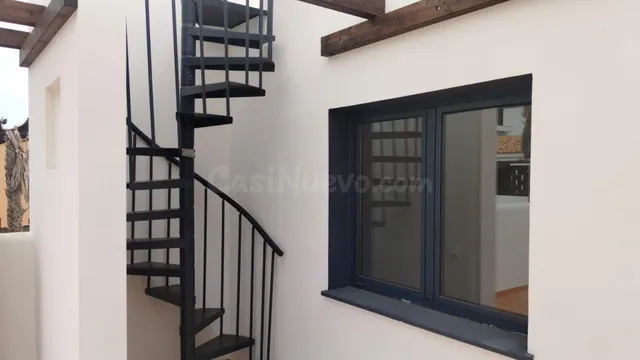 Apartamento en Última Planta con Terraza Privada y Espectacu - foto 3