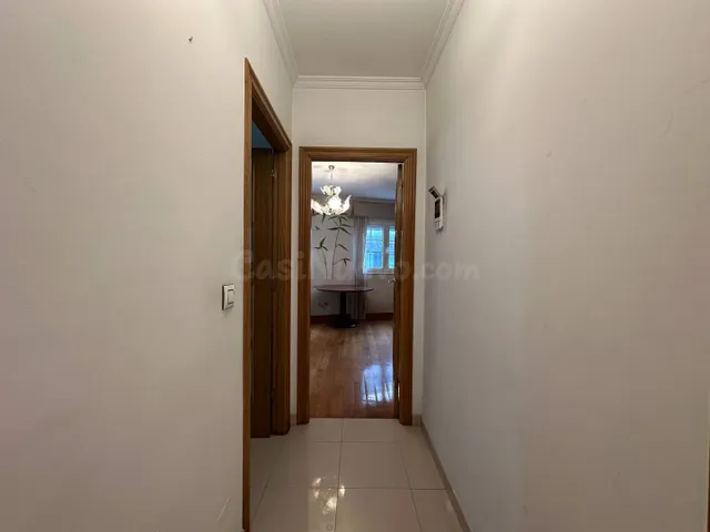 Piso de 2 habitaciones en calle Montero Ríos. Edificio del año 2000. — 17