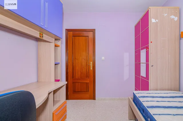 ALQUILER DE PISO DE 4 DORMITORIOS EN EL BARRIO DE ALBAYDA TOTALMENTE AMUEBLADO Y EQUIPADO Y CON PLAZA DE  GARAGE INCLUIDA — 13