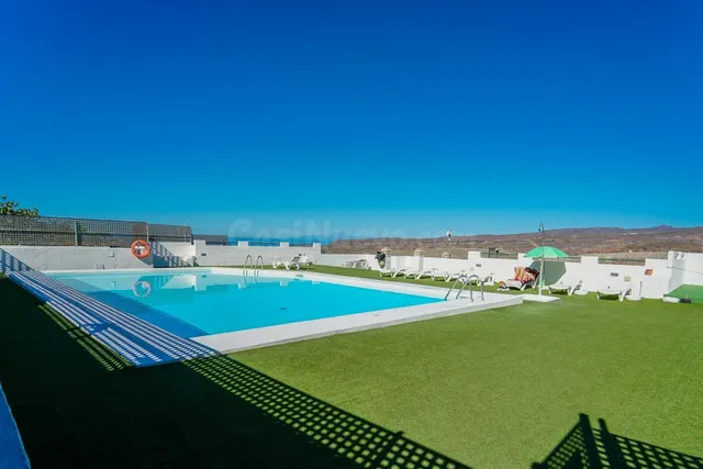 Apartamento renovado de 3 dormitorios con amplia terraza en Puerto Rico — 5