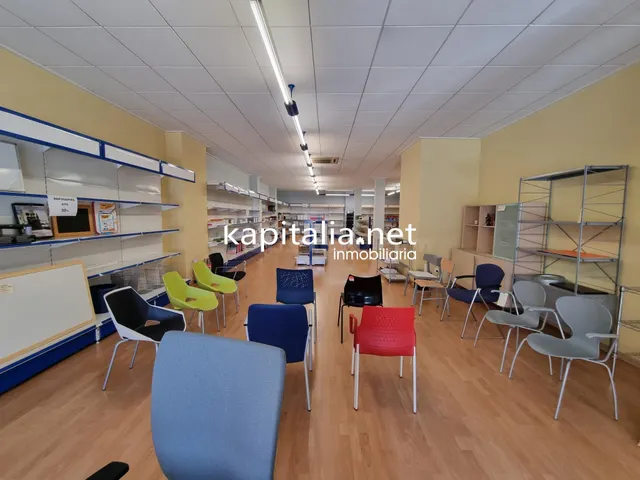 Local comercial en alquiler en Ontinyent - foto 4
