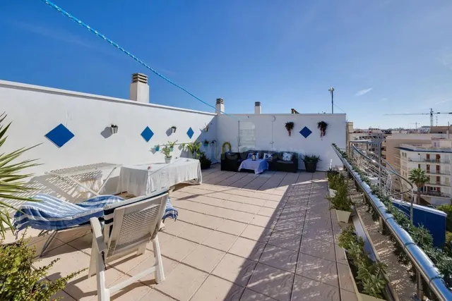 APARTAMENTO DE 3 DORMITORIOS 2 BAÑOS EN TORREVIEJA (PLAYA DEL CURA) — 3