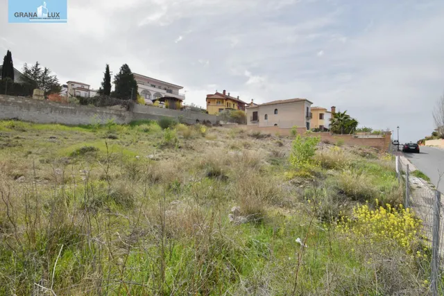 PARCELA EDIFICABLE EN EL BARRIO DE MONACHIL — 12
