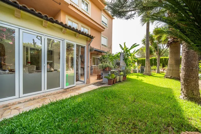 Planta baja totalmente reformada con jardín privado, sauna, piscina comunitaria y parking en Sa Coma — 4