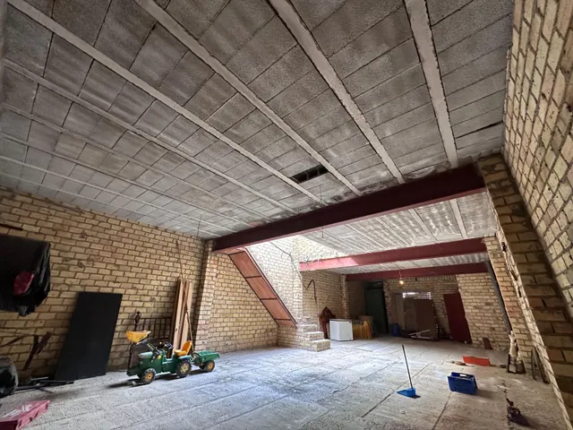 VIVIENDA PARA TERMINAR EN LA PUEBLA DE CAZALLA — 10