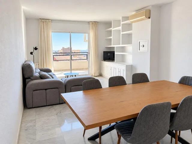 Espectacular piso céntrico en Motril - foto 3