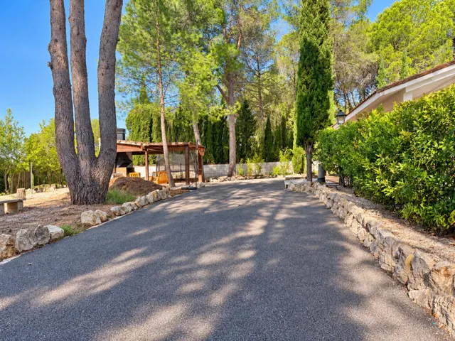 Exclusivo Chalet en Urbanización Helios, Ontinyent - ¡Tu refugio soñado! — 33