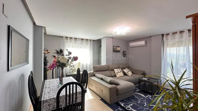 AMPLIO PISO EXTERIOR EN VENTA EN MASSALAVÉS CON GARAJE Y TRA - foto 4