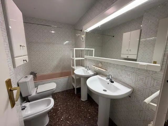 VENTA PISO MUY CENTRICO EN GRAN VIA ALFONSO X EL SABIO, 150M2., 4 DORMITORIOS, 2 PLAZAS DE GARAJE — 27