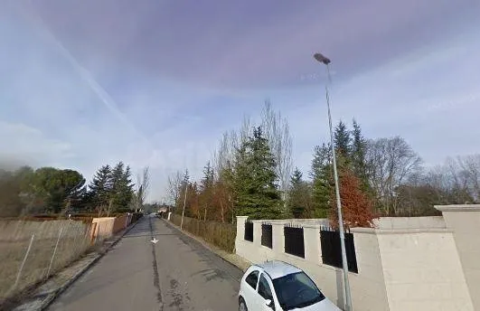 SE VENDE casa OKUPA en C HERRADURA 18 de Villamayor - foto 3