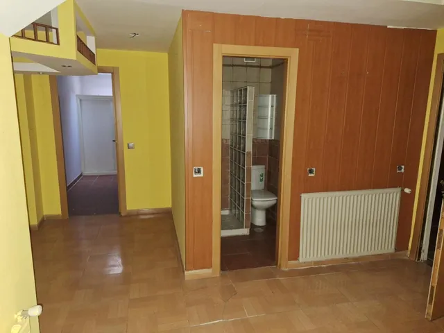VENTA DE CHALET ADOSADO  EN CALLE SANTILLANA DEL MAR 20. BOADILLA DEL MONTE, — 23